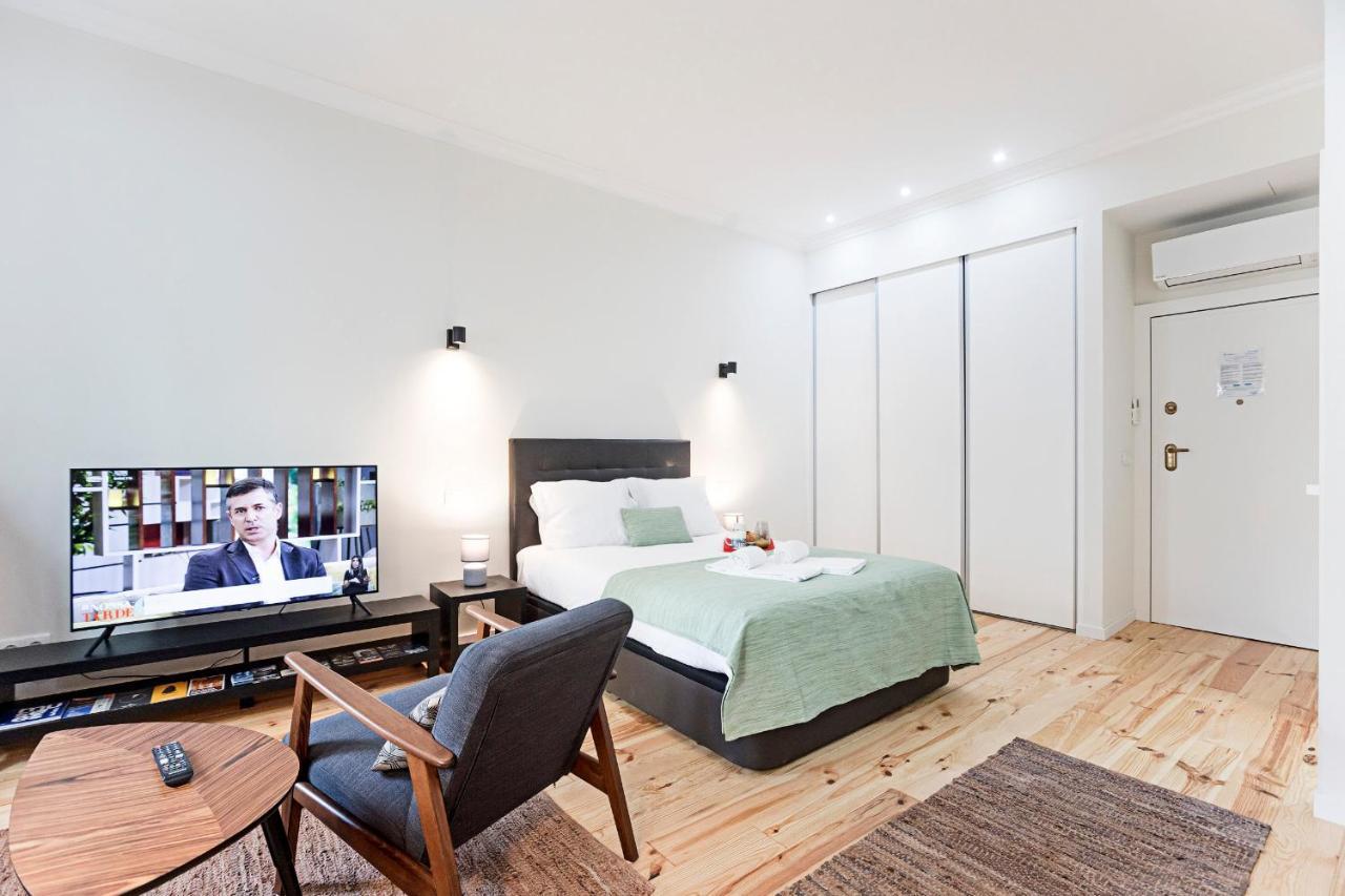 150 Rivoli Apartments By Lovelystay Porto Bagian luar foto