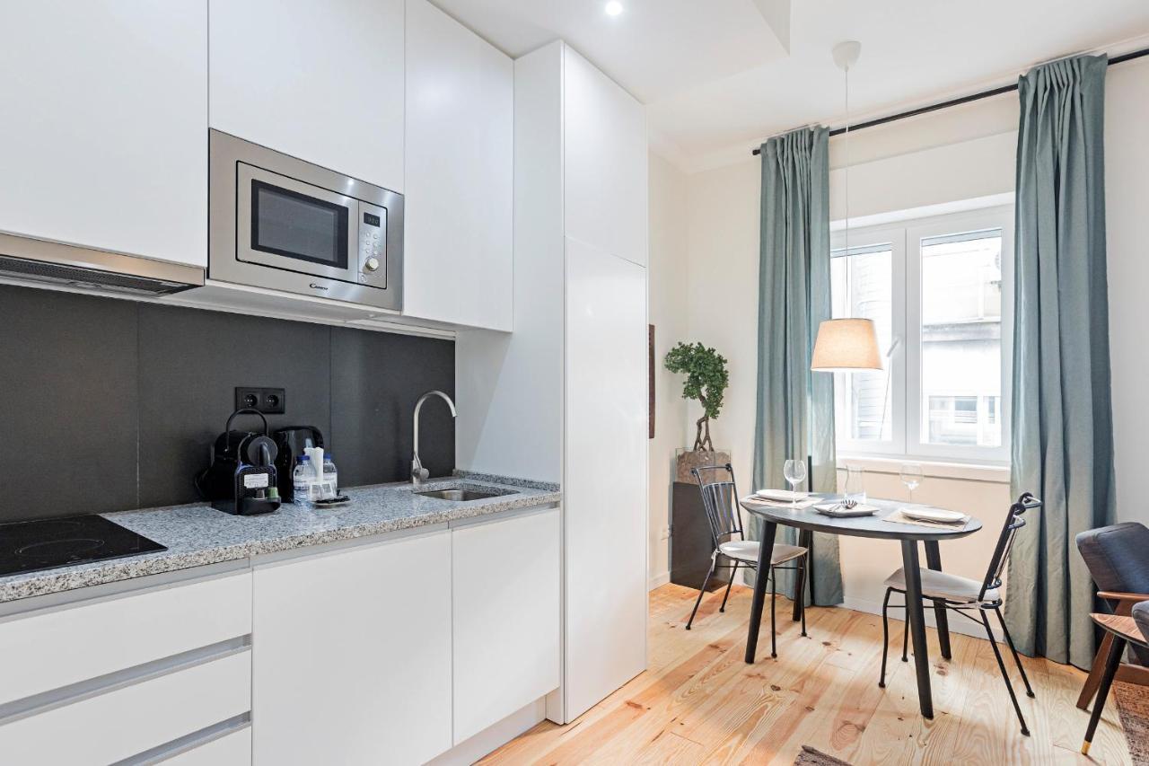 150 Rivoli Apartments By Lovelystay Porto Bagian luar foto