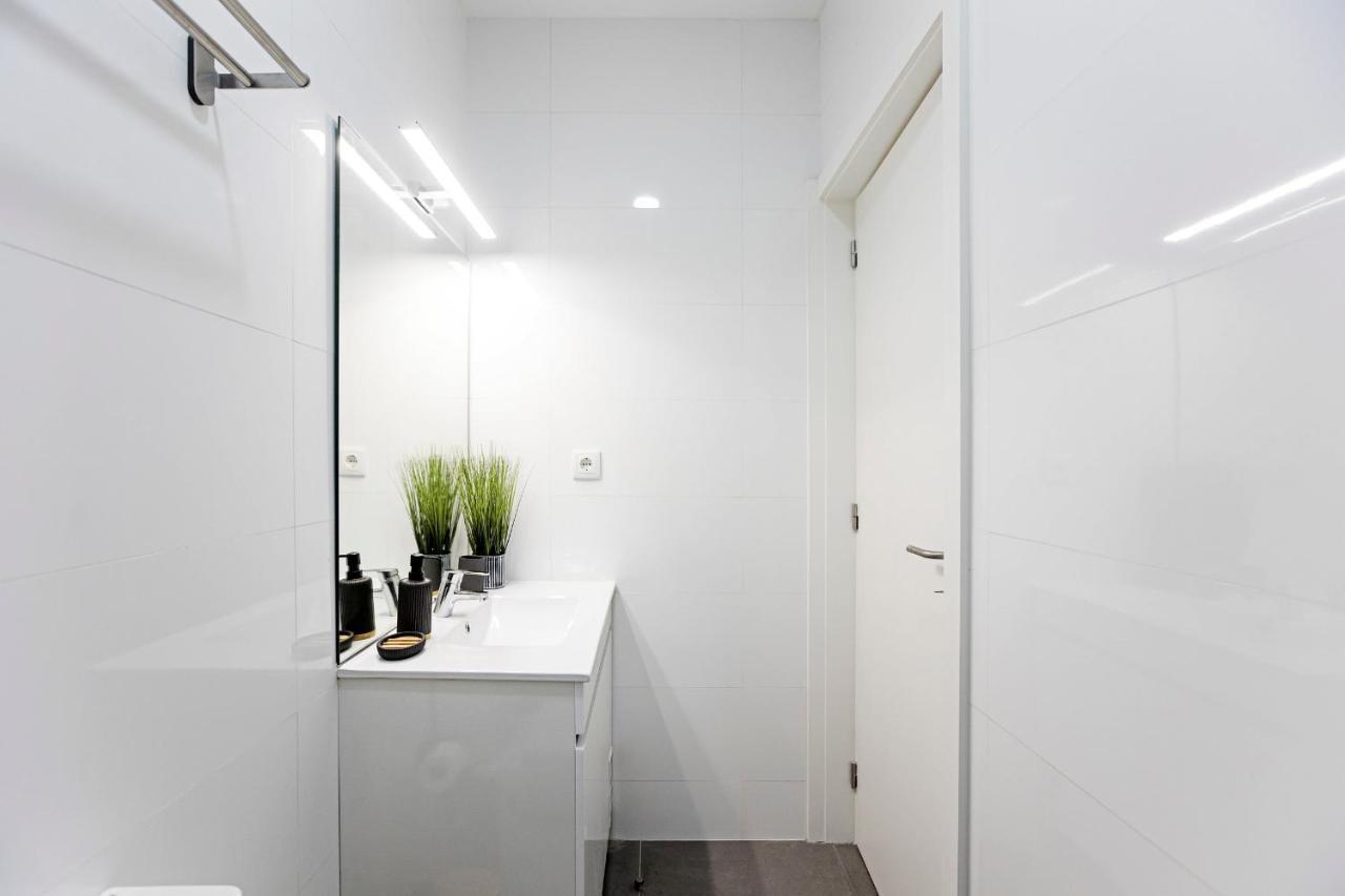 150 Rivoli Apartments By Lovelystay Porto Bagian luar foto