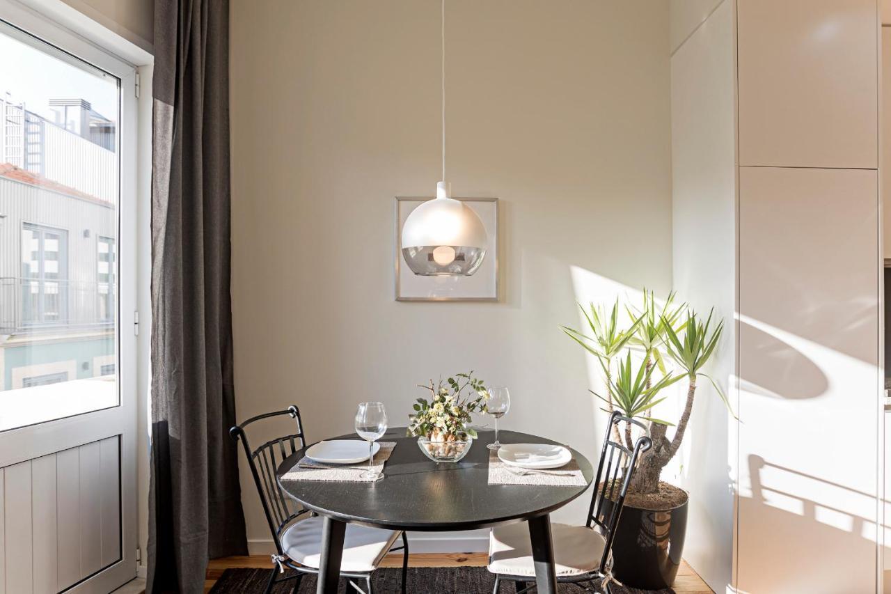 150 Rivoli Apartments By Lovelystay Porto Bagian luar foto