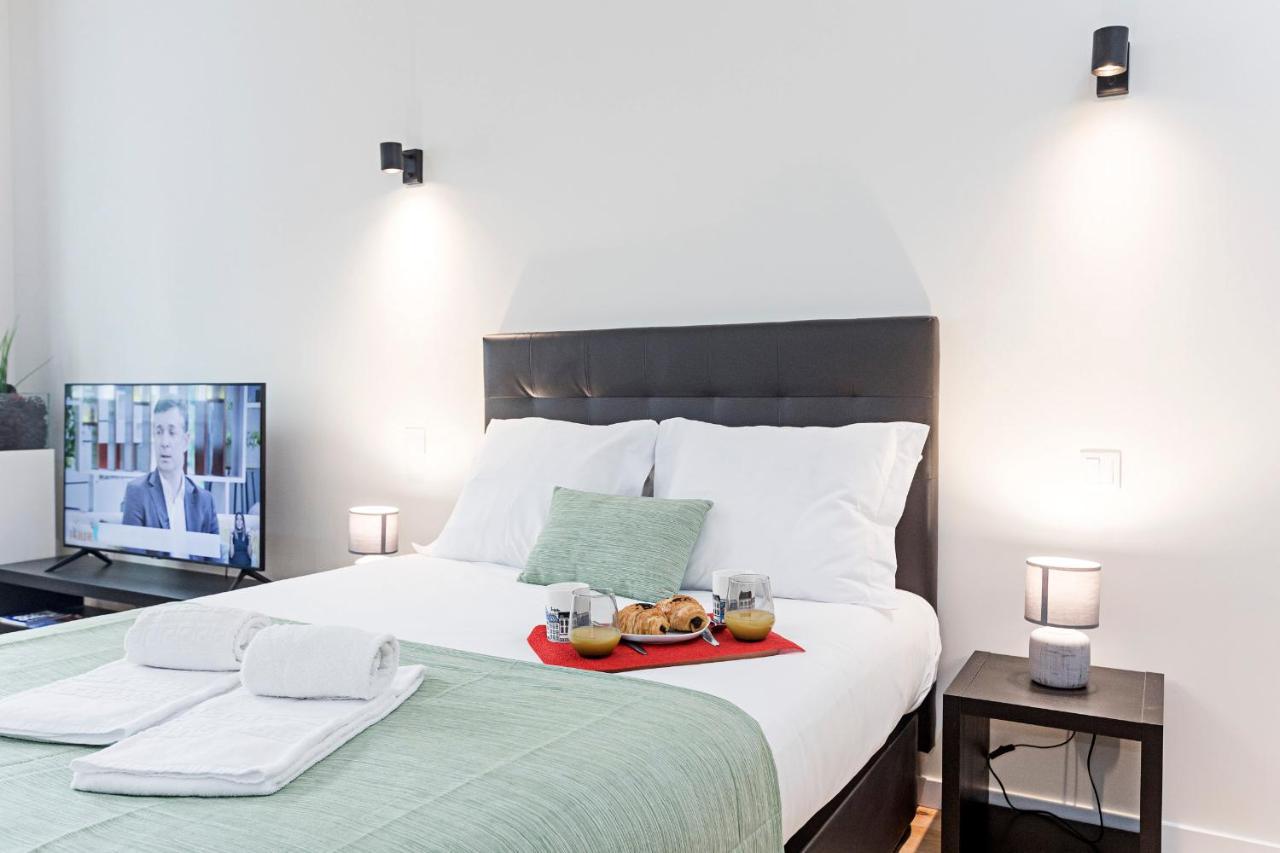 150 Rivoli Apartments By Lovelystay Porto Bagian luar foto